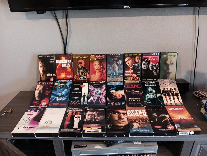 Massive VHS Horror Movie Lot 24 Scary Movies