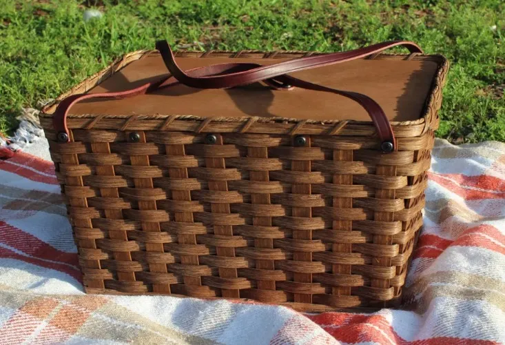 Large Picnic Basket | Amish Classic Wicker Outdoor Picnic Hamper Tote With Lid & Removable Tray