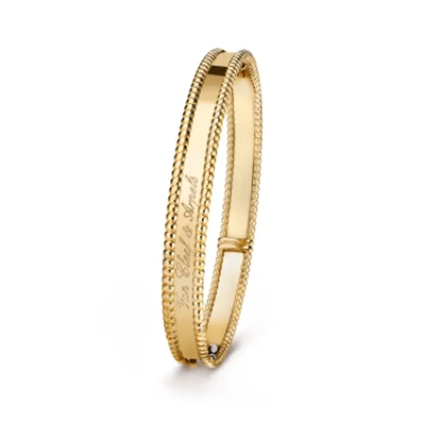 Perlée signature bracelet, large model - VCARP3K900 - Van Cleef & Arpels