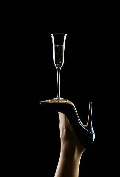 Stilettoes fund 👠 👛