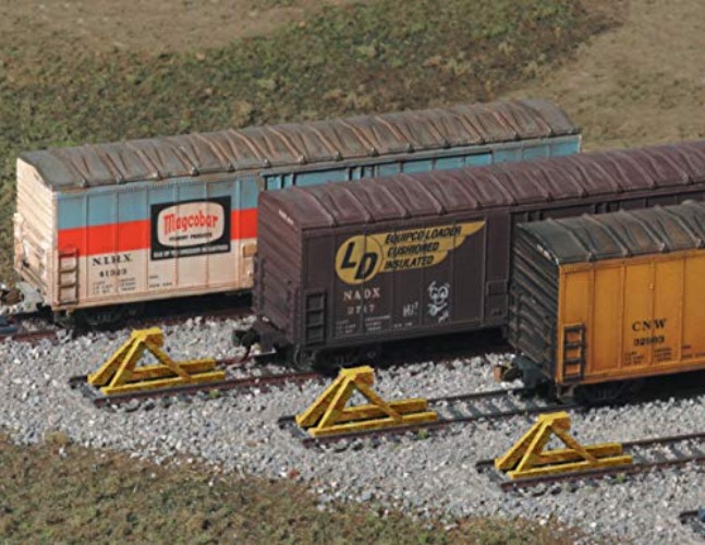 Walthers, Inc. ups Track Bumper, Yellow - Track Bumper - UPS-Yellow