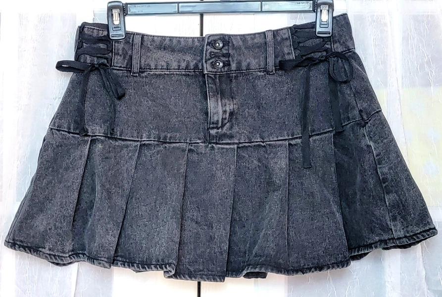 Social Collision Mini Skirt Sz L Lace Up Denim Box Pleat Y2K Emo Goth Festival