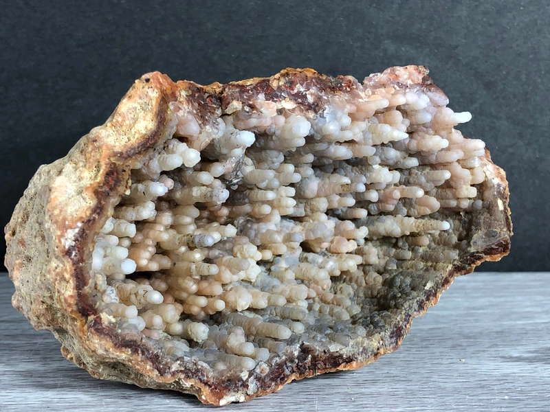 175g  Botryoidal Chalcedony Stalactite Natural Crystal Cluster Mineral Specimen Item is Similar to Grape Agate DNV-7