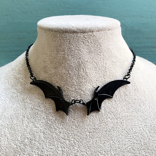 Goth Vampire Vintage Bat Wings Pendant Choker Necklace Christmas   Witchy Gift For Women Best Friends New Fashion Jewelry