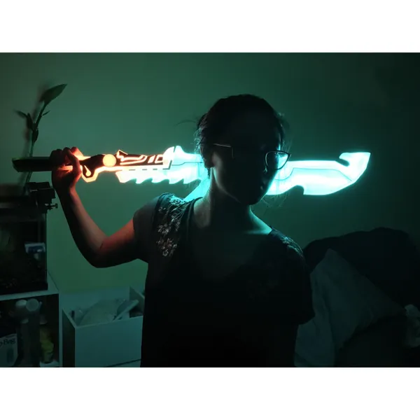 Guardian Sword Zelda Breath of The Wild - 90+ LED Lights - Link Cosplay Replica Prop With Rechargeable 2200mAh Battery - Zelda Cosplay BOTW