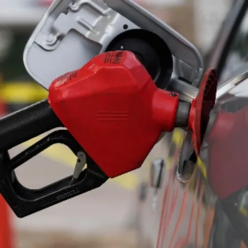 Gift me a Gas tank fill up 