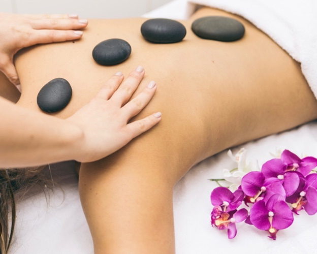 Hot stone massage 75min