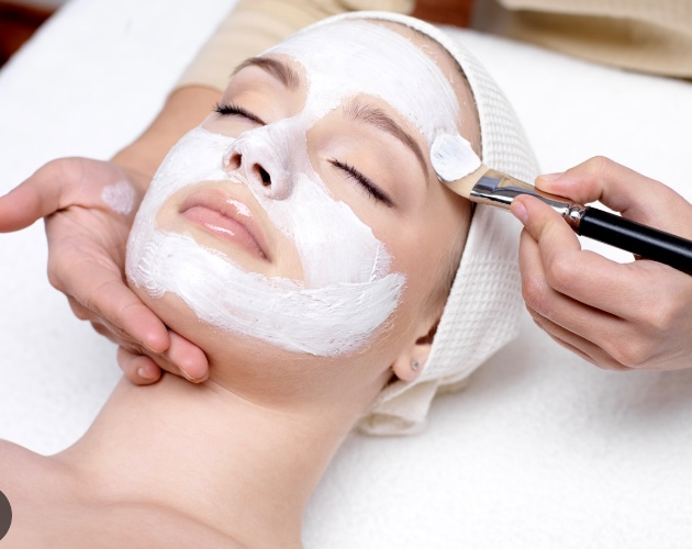 Facial spa treatment 😍