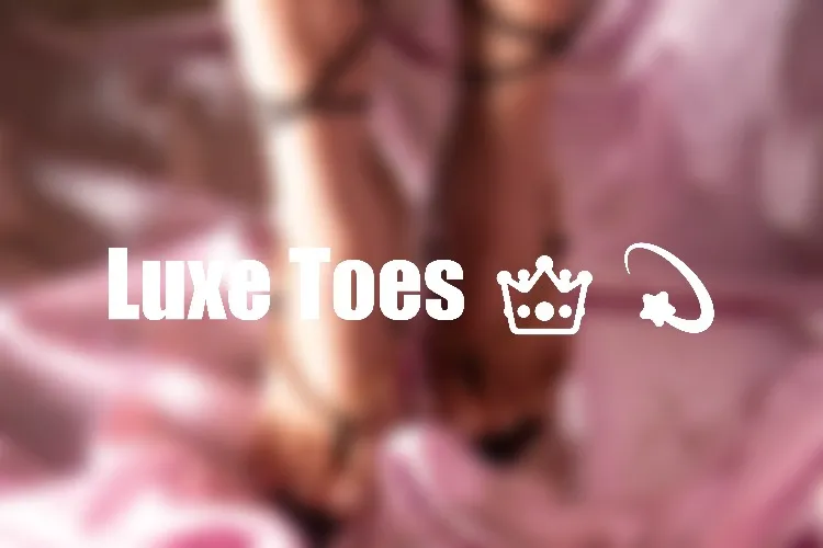 ✨ Pack Luxe Toes – Sandália Preta com Metal Dourado – Alta Definição ✨