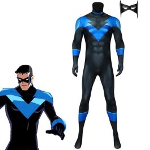 Nightwing Cosplay 