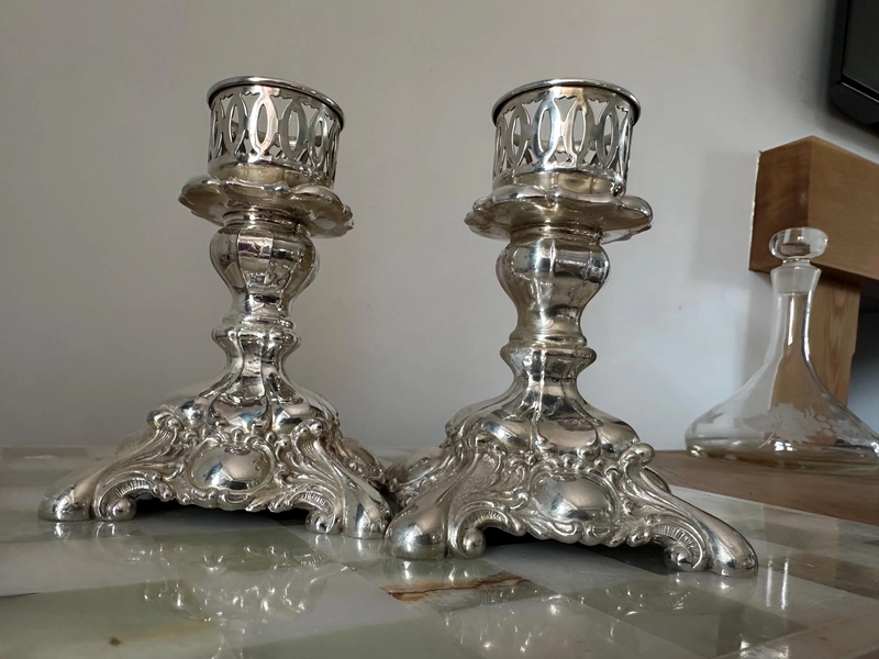 Vintage Oneida Silverplate Candlestick Pair 