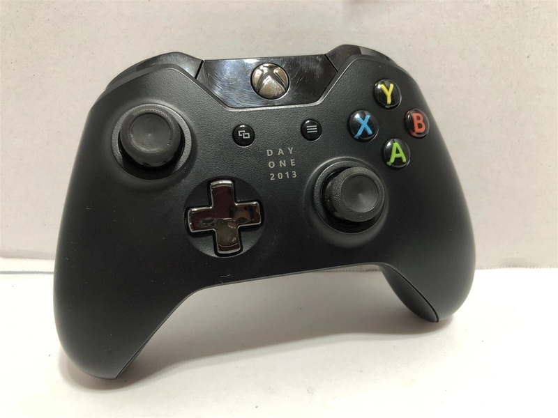 Genuine Microsoft Xbox ONE Wireless DAY ONE 2013 Edition Controller Black -Works