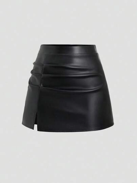 Sweetra Falda mini de piel sintética con pliegues asimétricos, elegante y bonita, para mujer de talla grande, en color negro