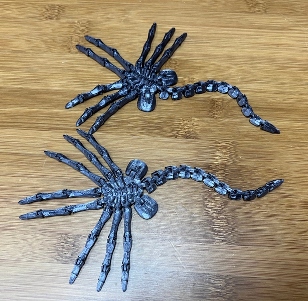 2 Metallic M Black Cool Alien Facehuggers!  free shipping!