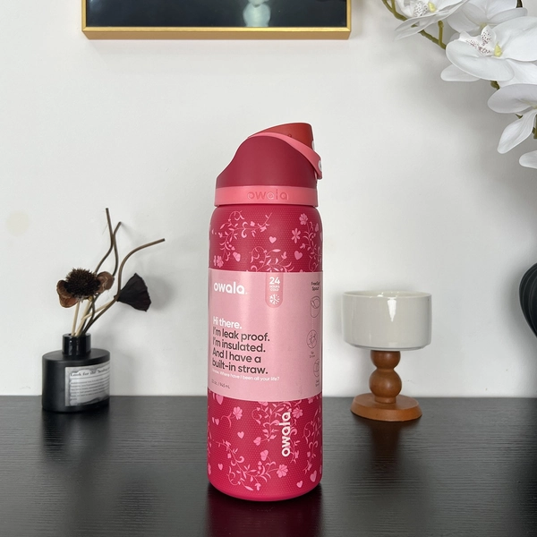 owala love letter special edition 32oz/24oz free sip valentines 2025in-hand.