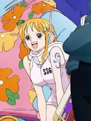 Egghead Nami Cosplay