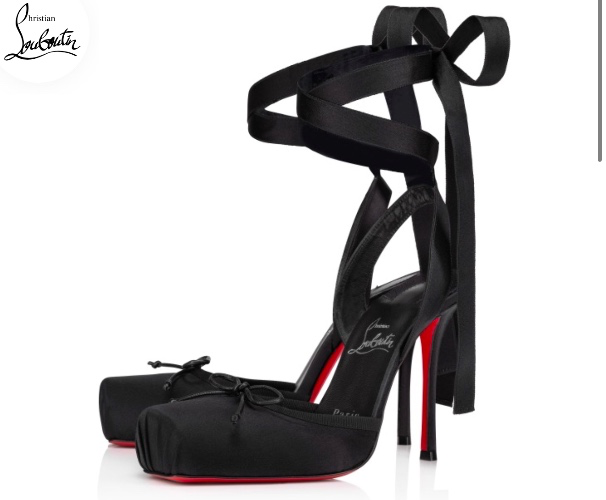 Cassia Lace Up