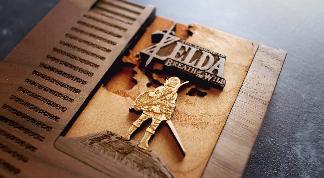 Wooden Zelda Breath of the Wild Nintendo Cartridge with stand