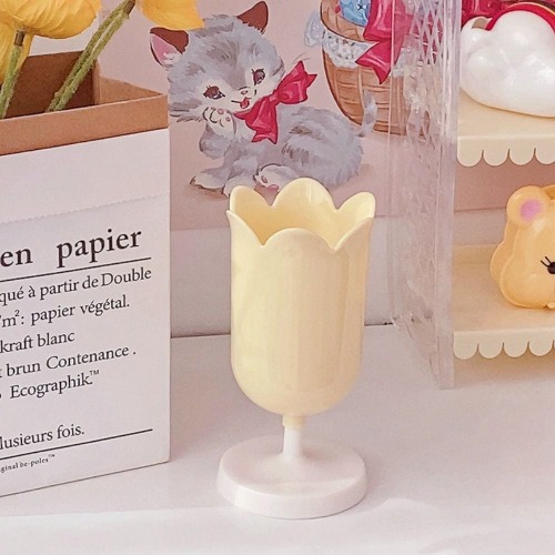 Pastel Tulip Pen Holder - Yellow