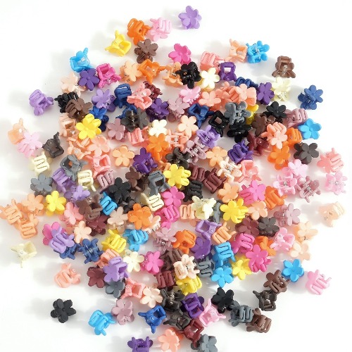 90s Flower Clips (50 pieces)