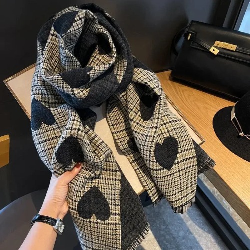 Cozy Black or Brown Heart Reversible Scarf for Fall and Winter - 2 / 70X200cm