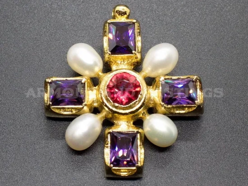 Late medieval Cross pendant 