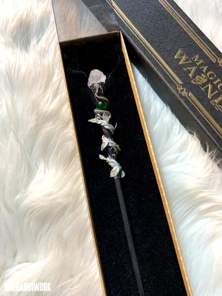 Handmade Gothic Serpent Magic Wand with Emerald & Crystal, Cthulhu Inspired Cosplay Prop, Witchcraft Tool, Unique Gift for Her, Bridesmaid