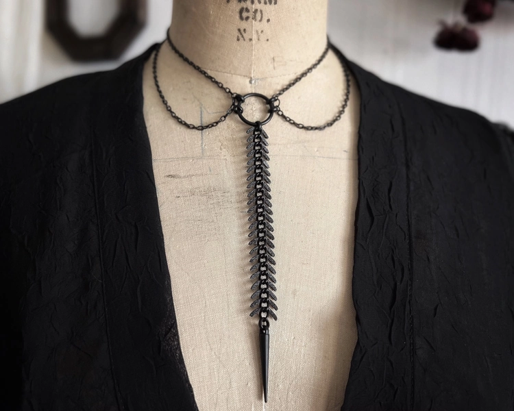 Blackened Vertebrae - Long Spike and Spine Black Matte Lariat Chain Necklace - Modernist Brutalist Spike O-Ring Choker - Black Chain Jewelry | Necklace Length: 13"