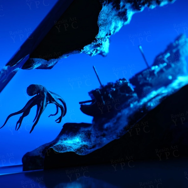 Large size Octopus Kraken Shipwreck Night light Home Desk Decor, Resin Wood Pirate ship Lamp, Father's Day Gift