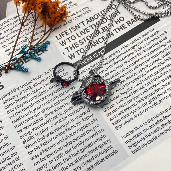 Love and Deepspace Sylus Crow necklace, Crow Brooch, accessories Sylus gift