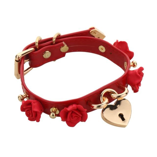 Golden Heart Locket Collar - Red & Gold
