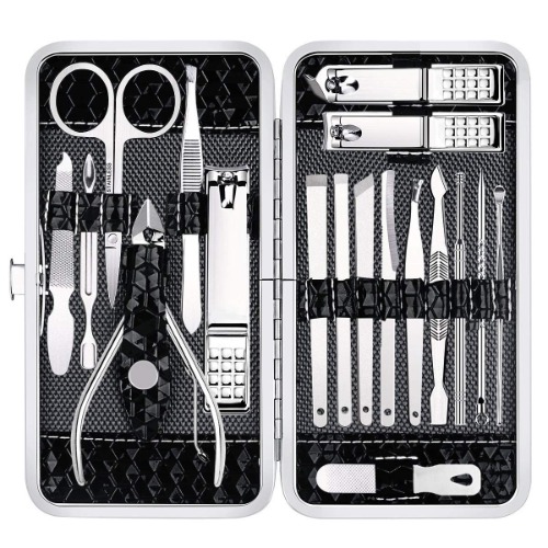 Manicure Set Nail Clippers Pedicure Kit -18 Pieces Stainless Steel Manicure Kit, Professional Grooming Kits, Nail Care Tools with Luxurious Travel Case - Black