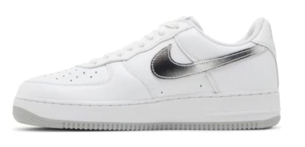 Nike Herren Air Force 1 '07 Fresh Sneaker - 45 EU - Weiß Metallic Silber
