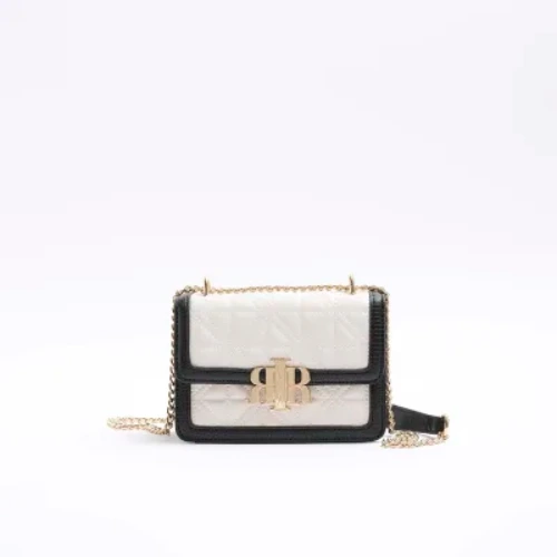 Cream quilted shoulder bag
