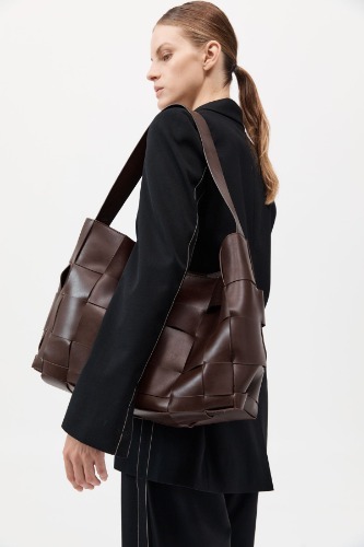 PRE-ORDER: Woven Large Tote - Chocolate | Default Title