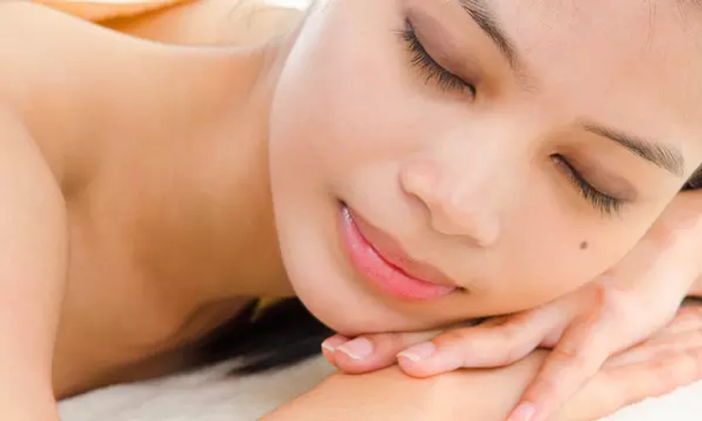 One 60 Minute Deep Tissue or Swedish Massage