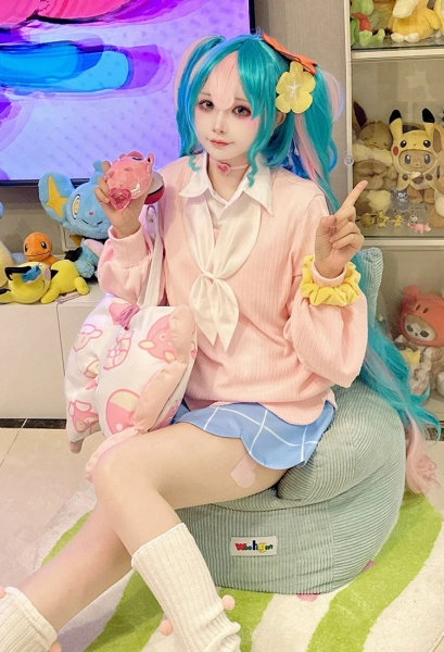 Vocal Cosplay Costume Pink Top and Plaid Skirt with Shirt and Handbag