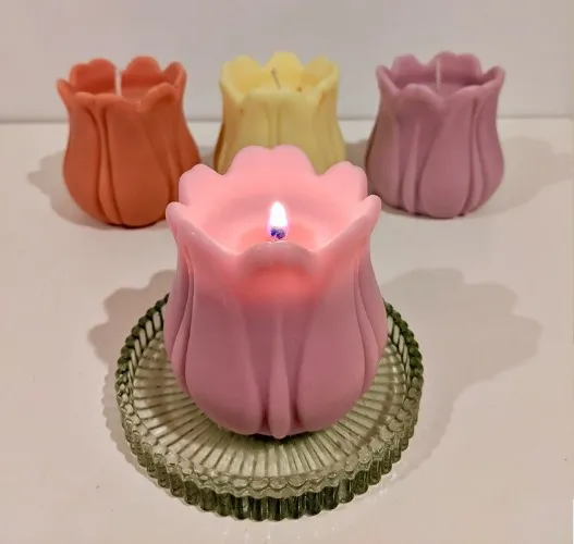 Tulip Candle