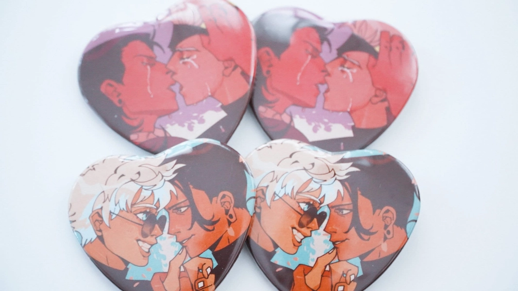 JJK Gojo & Geto heart buttons