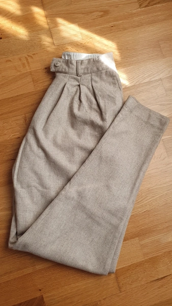 Linen pants (second hand)