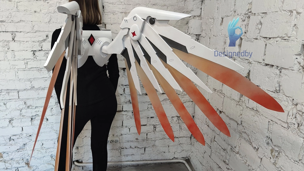 Cosplay Mercy wings from Overwatch
