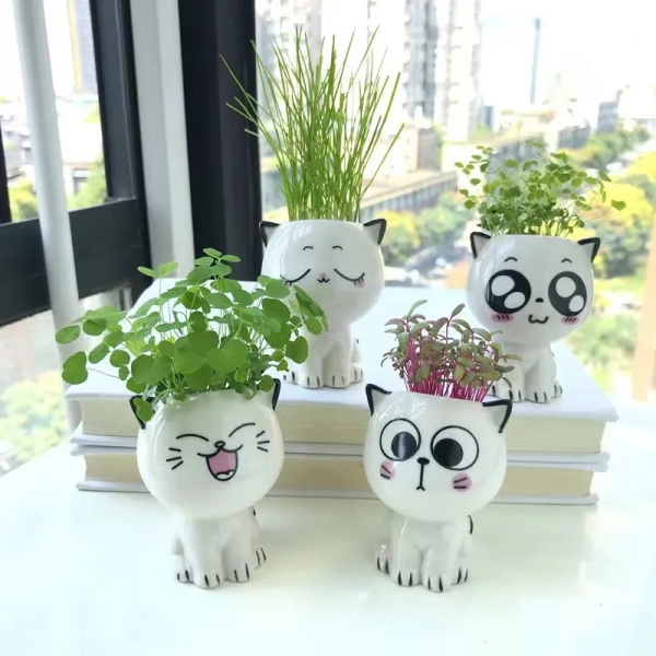 White Ceramic Cute Cat Cartoon Plant Pot (Various Expressions)