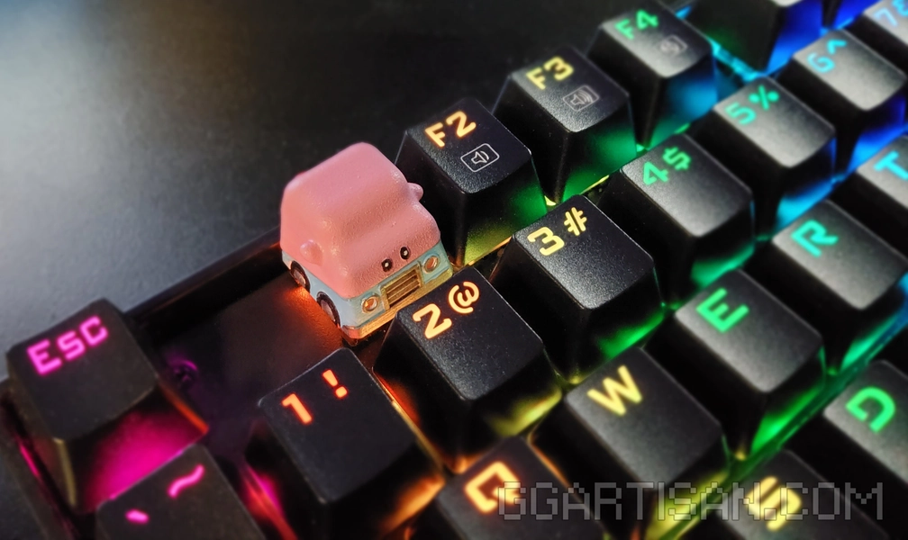 Kirby Mouthful Mode keycap (RGB, MX stem)