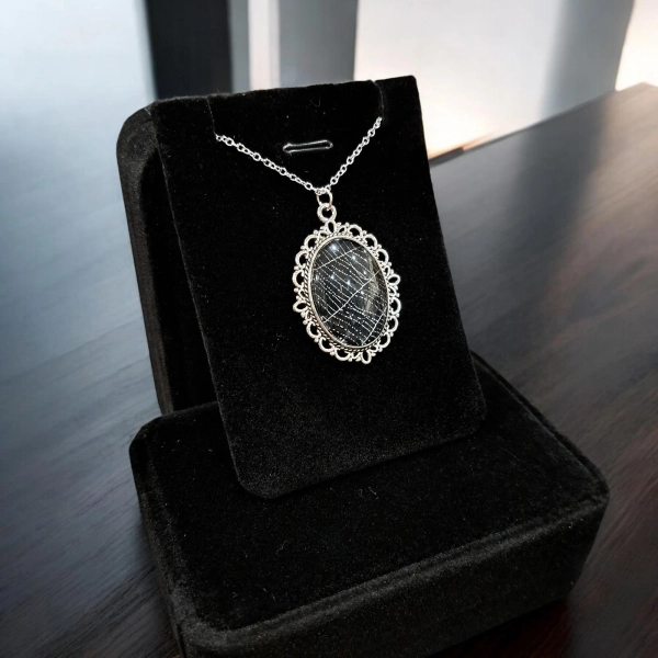 Real Spiderweb Small Silver Vintage Cabachon