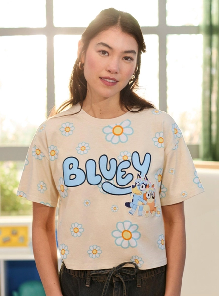 Bluey Bingo & Bluey Daisy Women's Cropped T-Shirt — BoxLunch Exclusive