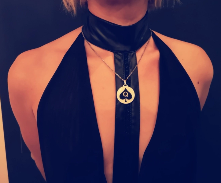 Pendant Necklace Cuckold Symbol Hotwife libertine Queen Of Spade