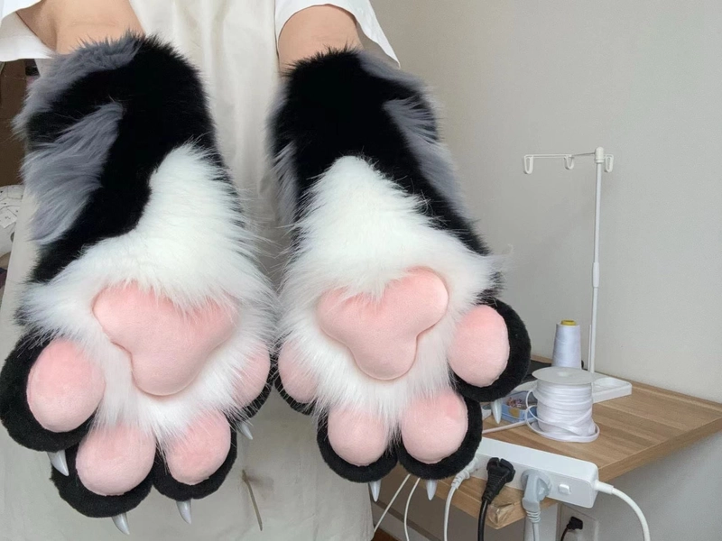 Costume Furry Fursuit (long) Paws Commission Cosplay Cat Paws