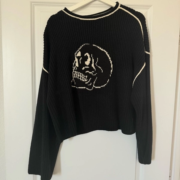 Black Skull Sweater