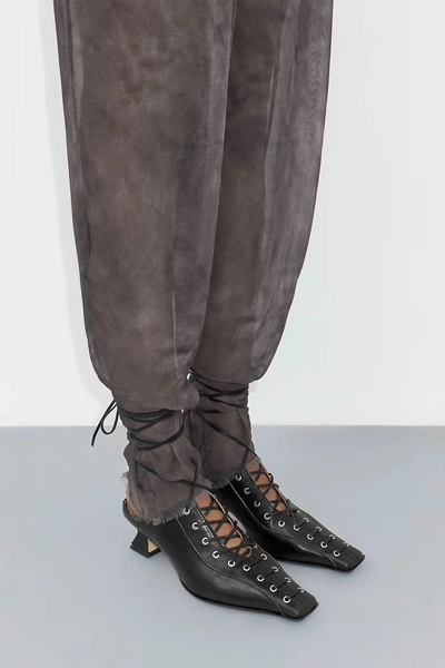 Asia New Black Courts