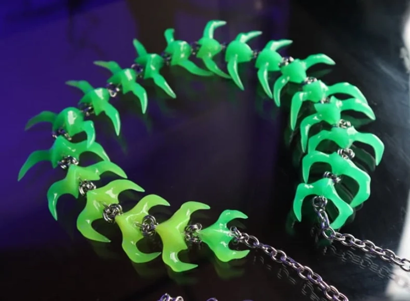 Yellow/Green Color-Changing Centipede Belt